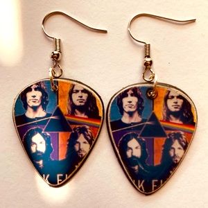 🔥PINK FLOYD vinyl record guitar pic earrings 🔥